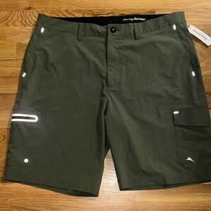 Tommy Bahama NWT Cayman Isles Men’s Cargo Shorts Olive Green sz 38